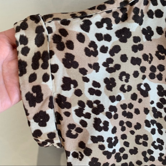 Cloth & Stone --Women’s Small animal print tie- waist top - Picture 7 of 10